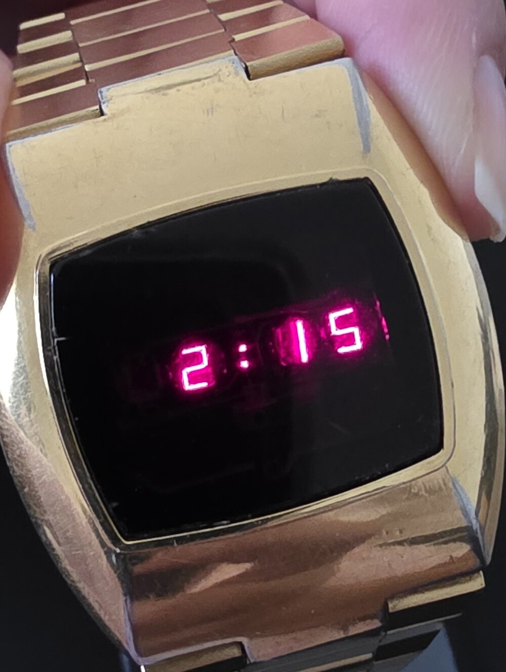VTG Litronix Red LED Digital Mens Gold Tone Square Cushion 34mm Watch WORKING